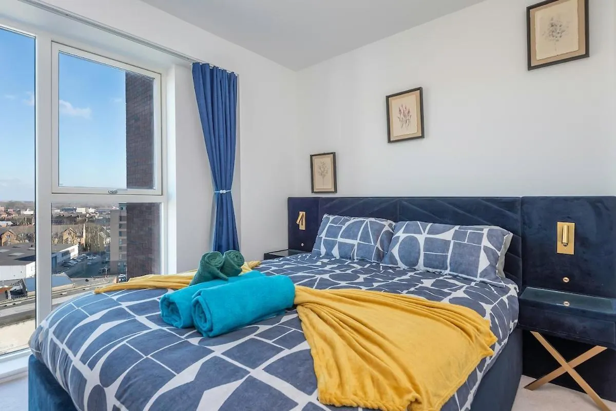 Luxury Effra Gardens, Canning Town 6 3Bdr 2Bth London