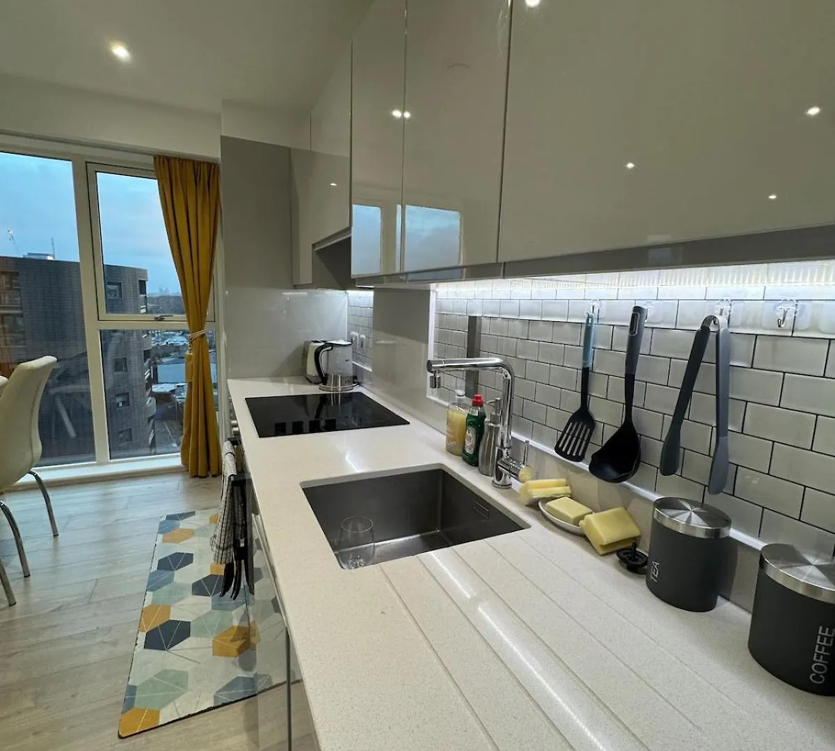 Apartman Luxury Effra Gardens, Canning Town 6 3Bdr 2Bth London