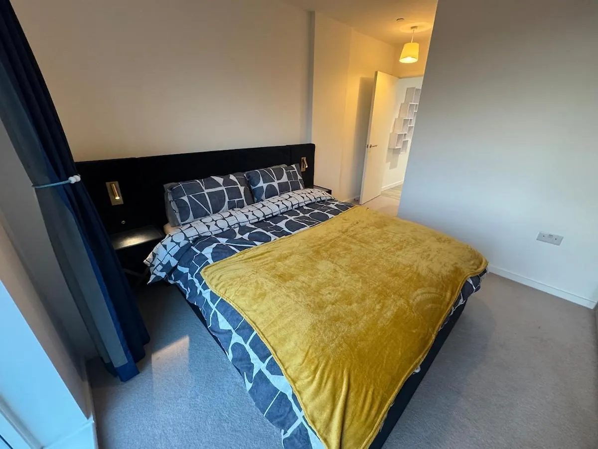 Luxury Effra Gardens, Canning Town 6 3Bdr 2Bth London