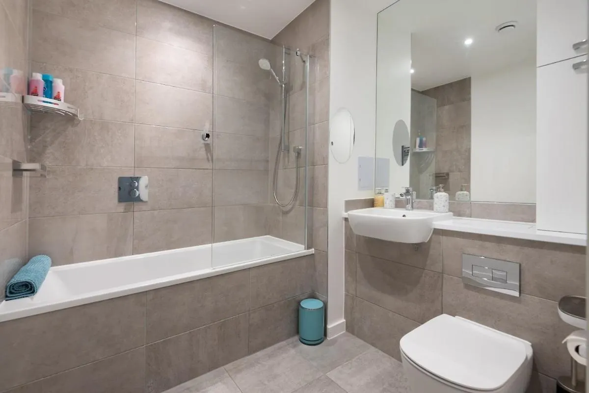 Apartman Luxury Effra Gardens, Canning Town 6 3Bdr 2Bth London