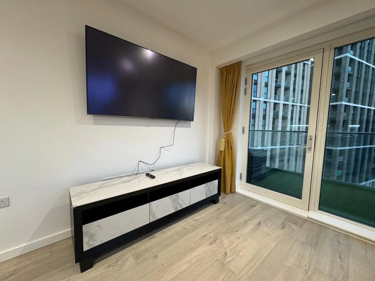 Apartman Luxury Effra Gardens, Canning Town 6 3Bdr 2Bth London