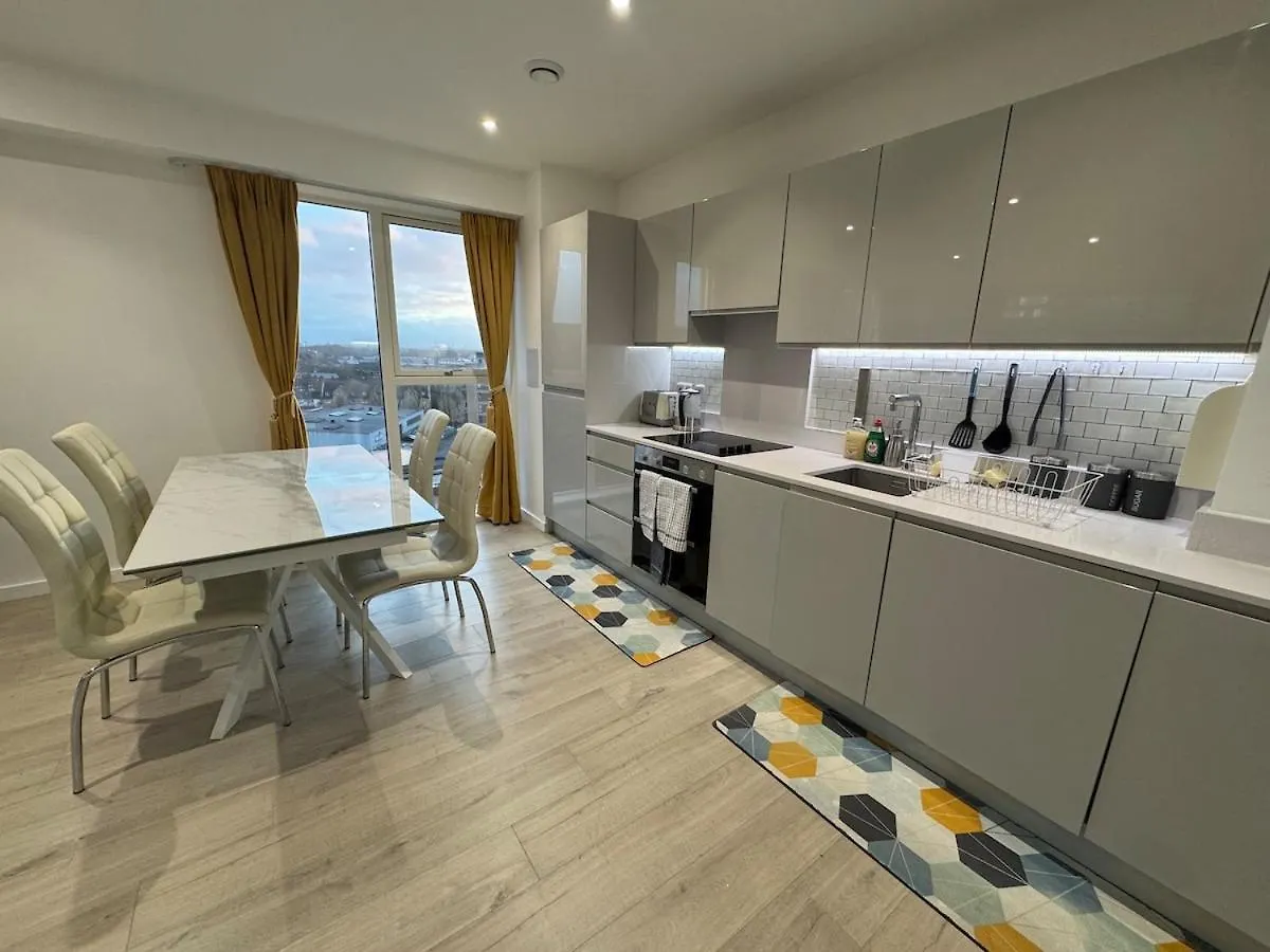 Apartman Luxury Effra Gardens, Canning Town 6 3Bdr 2Bth London Egyesült Királyság