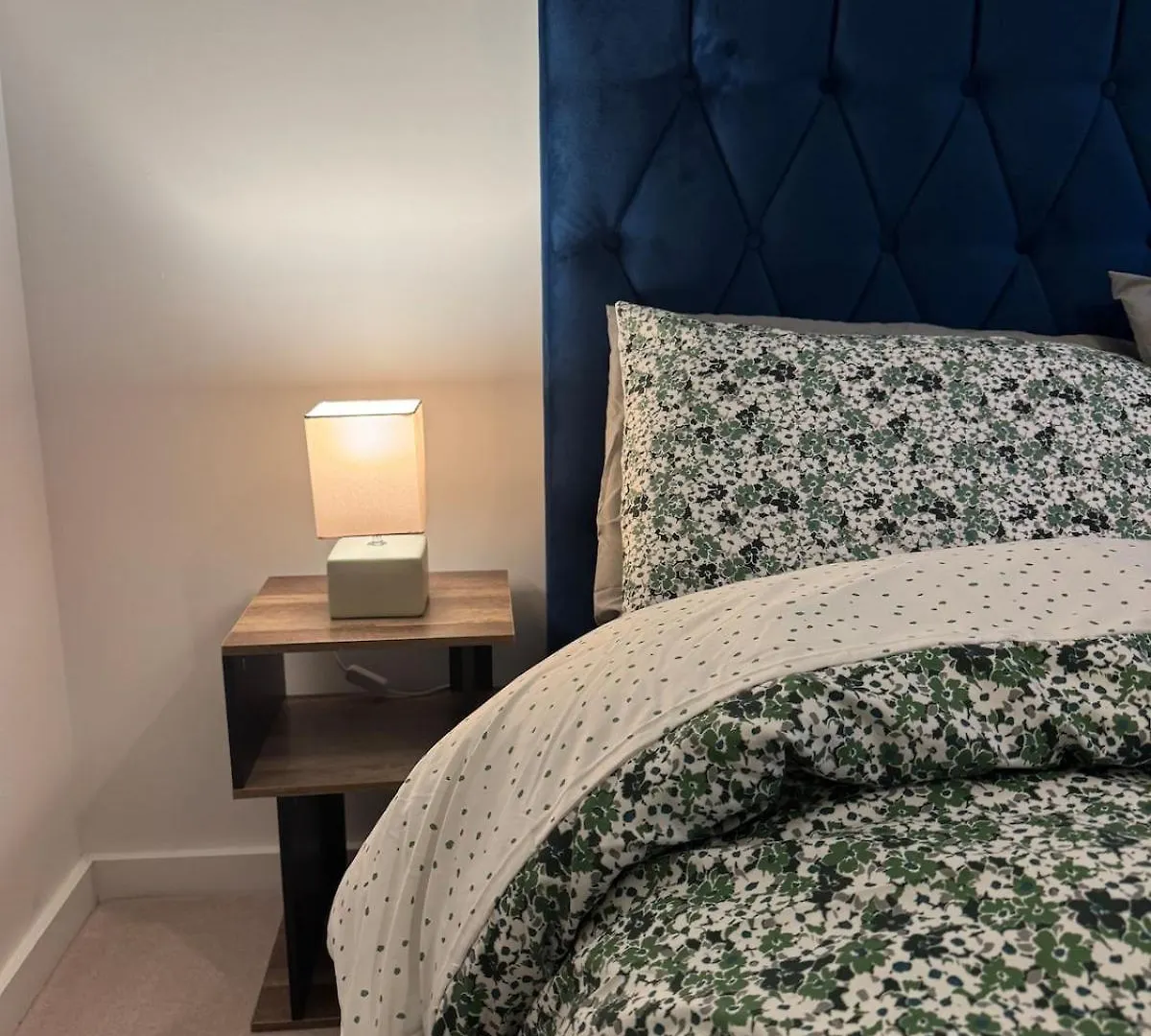 Luxury Effra Gardens, Canning Town 6 3Bdr 2Bth London